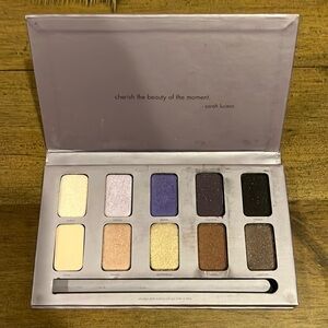 Stila in the moment eyeshadow palette